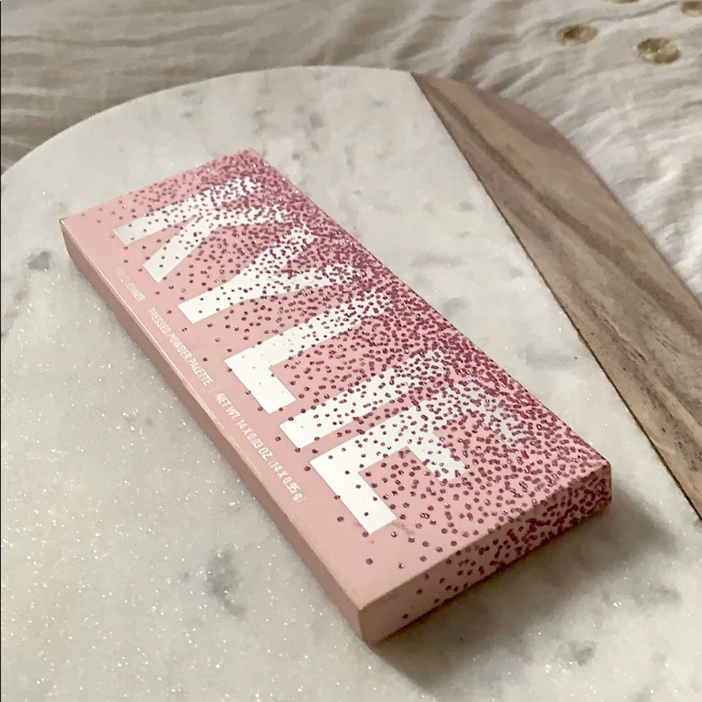 Holiday Eyeshadow Palette 2019 - Kylie Cosmetics